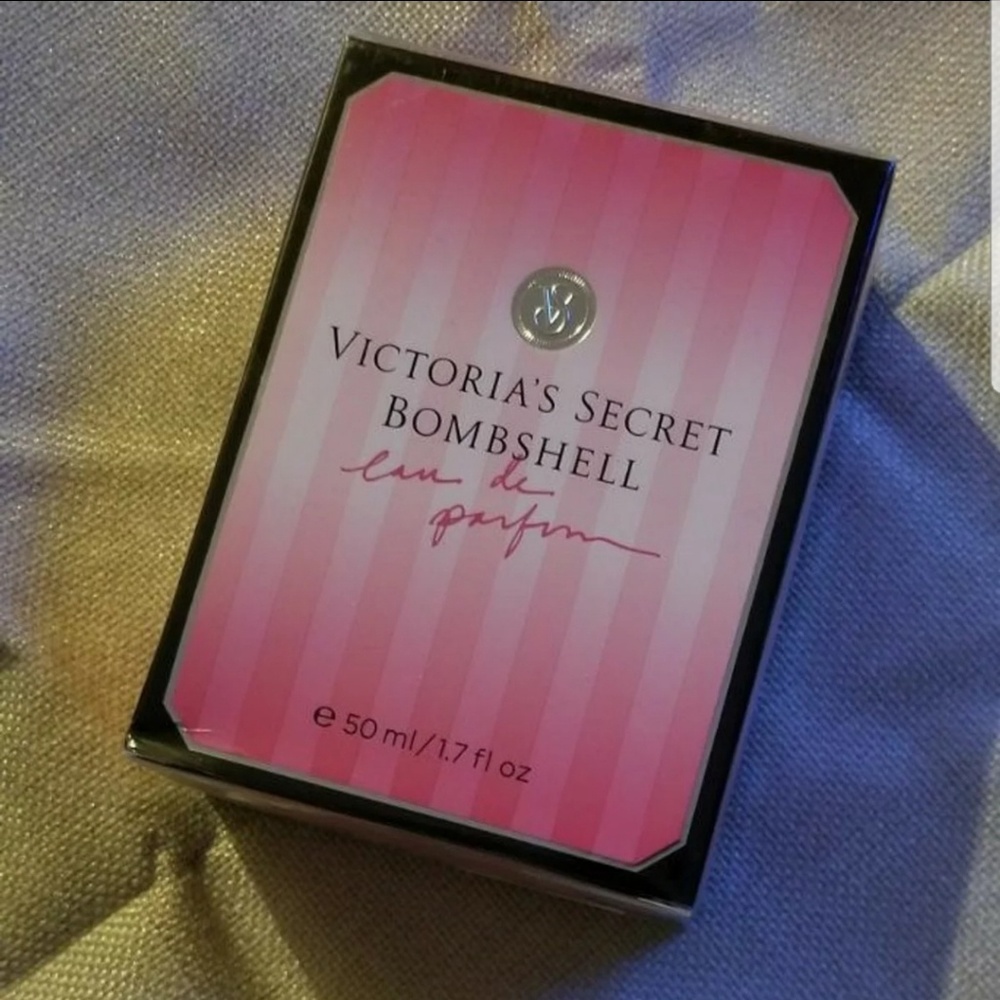 🌺SOLD🌺 Victoria's Secret Bombshell 1.7oz